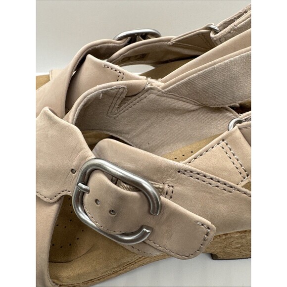 Clarks Women's Giselle Dove Sand Nubuck Size 8 - Picture 4 of 12